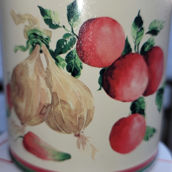 Olive Can Company 3 Pc Canister set. Dated 1994 - Picture 7 of 16